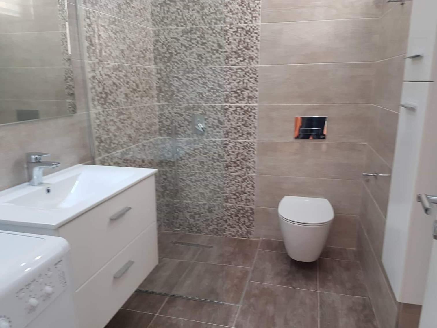 Spacious Apartment Near The Beach Саранда Экстерьер фото